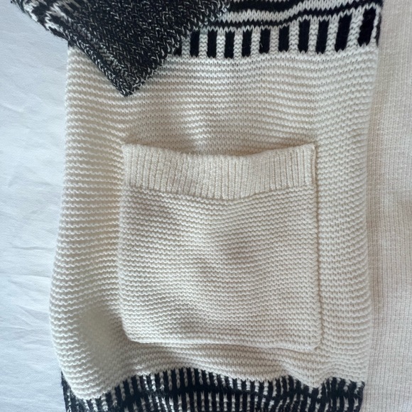 Express Cardigan, Express sweater, only worn once - Picture 3 of 4